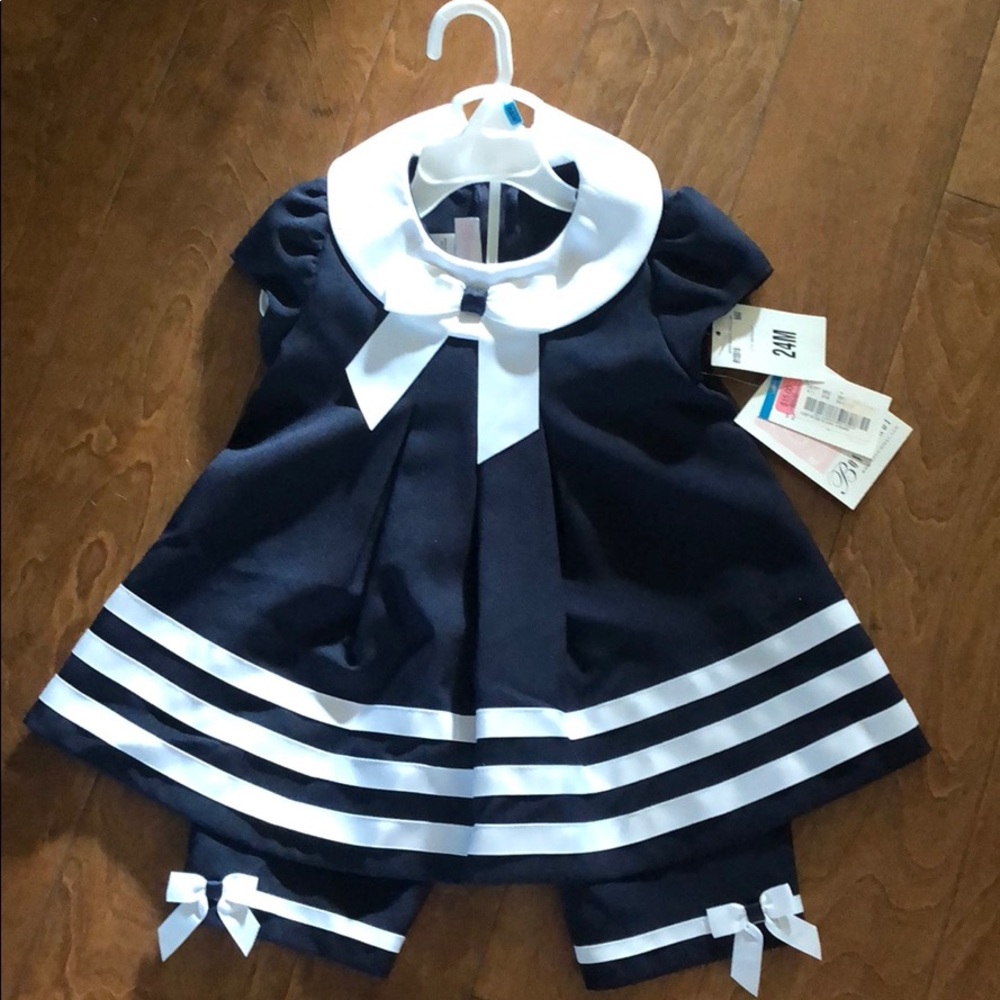 Two-piece Navy/White sailor style outfit